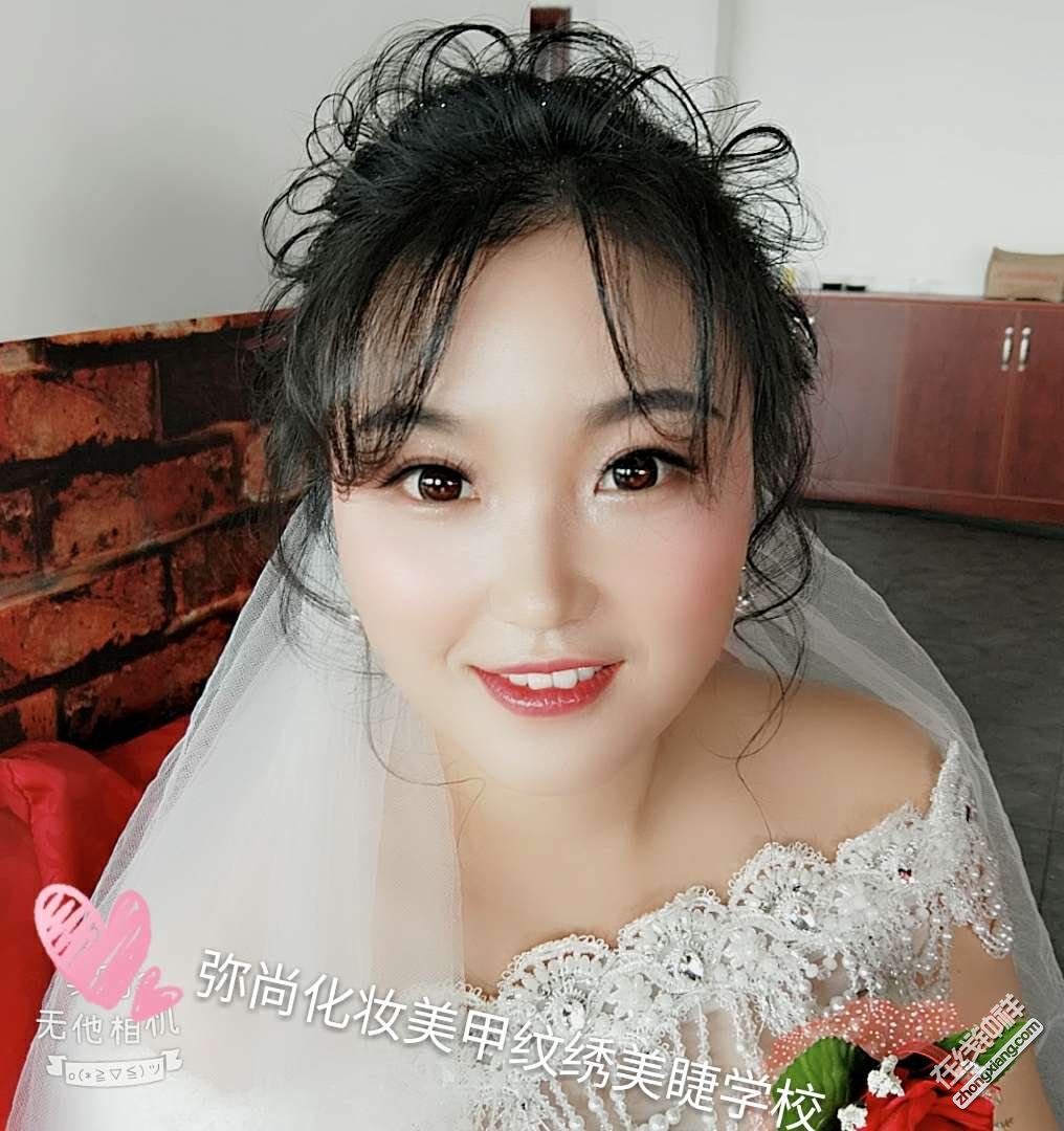 美美噠新娘子祝帥哥美女新婚快樂